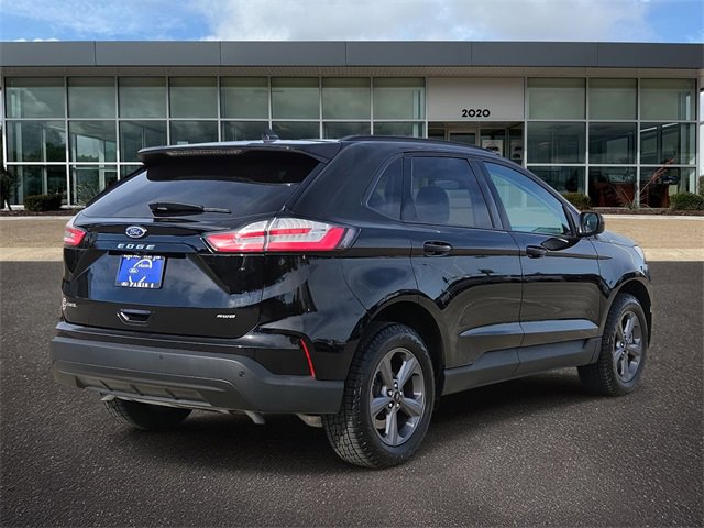 Certified 2024 Ford Edge SEL w/ Sport Appearance Package image 4