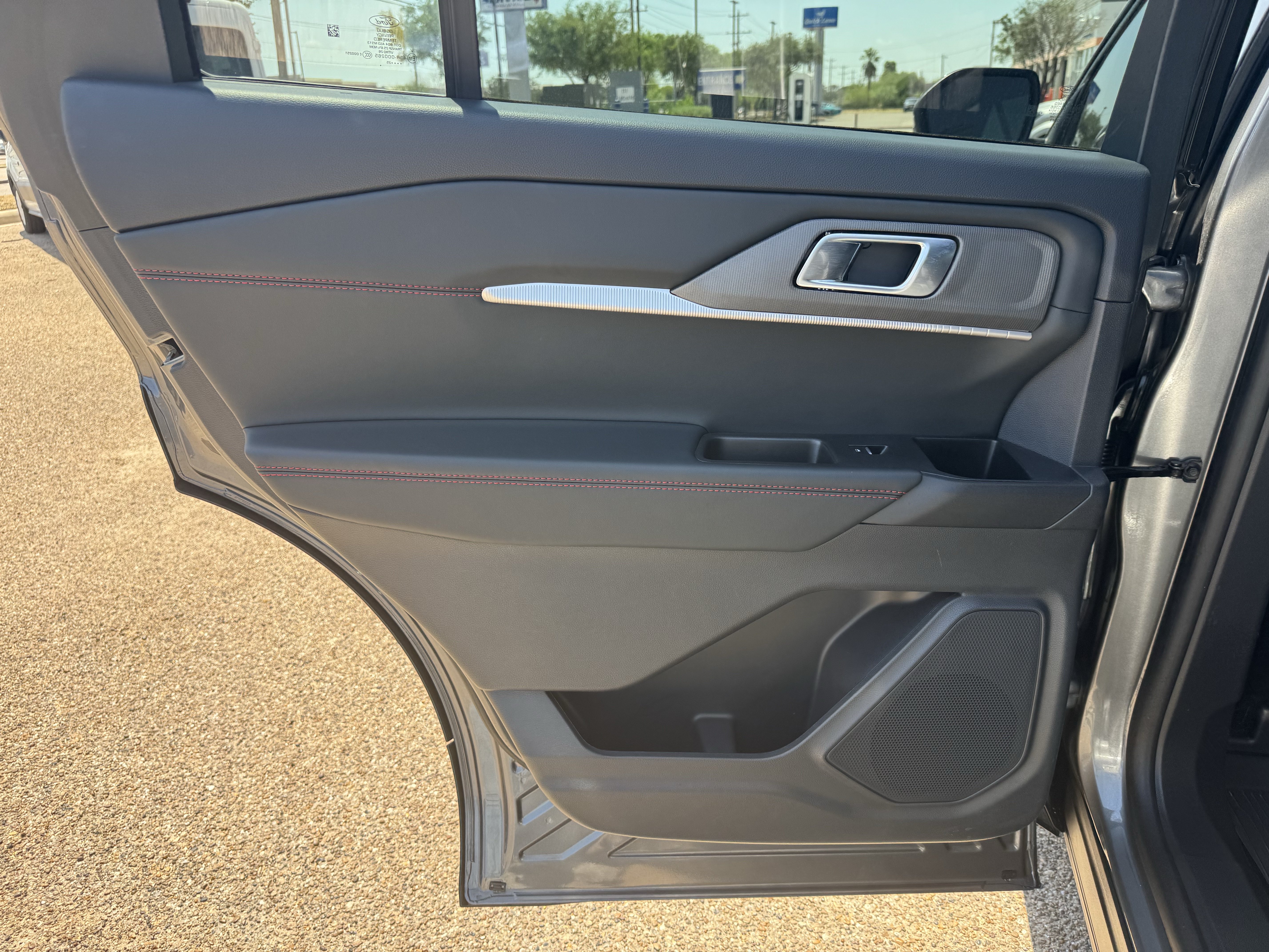 Certified 2025 Ford Explorer ST-Line RWD image 24