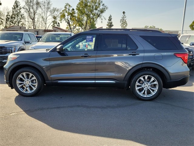 Certified 2020 Ford Explorer XLT w/ Equipment Group 202A image 2