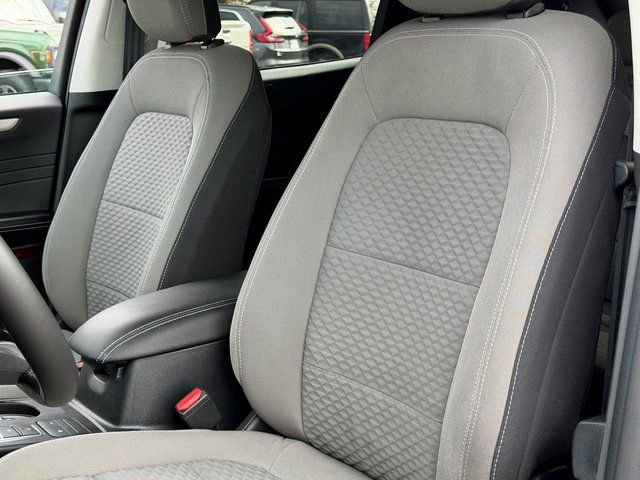 Certified 2022 Ford Escape SE w/ Convenience Package image 16