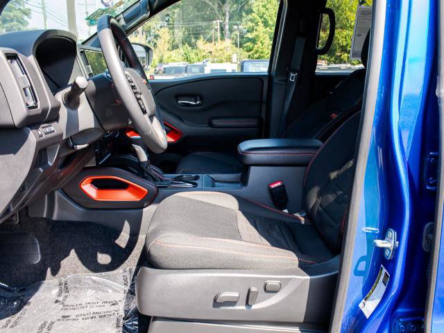 Used 2025 Nissan Frontier PRO-4X AWD/4WD image 16