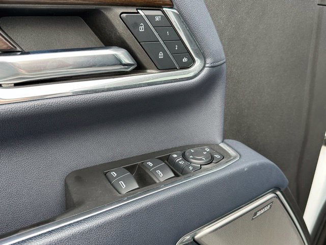 Used 2024 Chevrolet Silverado 2500 High Country w/ High Country Premium Package AWD/4WD image 17