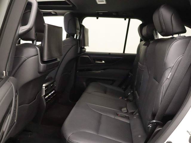 Used 2026 Lexus LX 700h Luxury w/ Accessory Package (Z1) AWD/4WD image 30