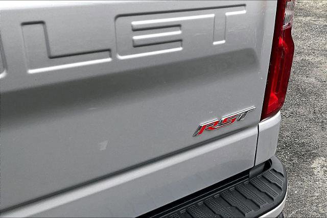 Used 2022 Chevrolet Silverado 1500 RST w/ Convenience Package II image 13