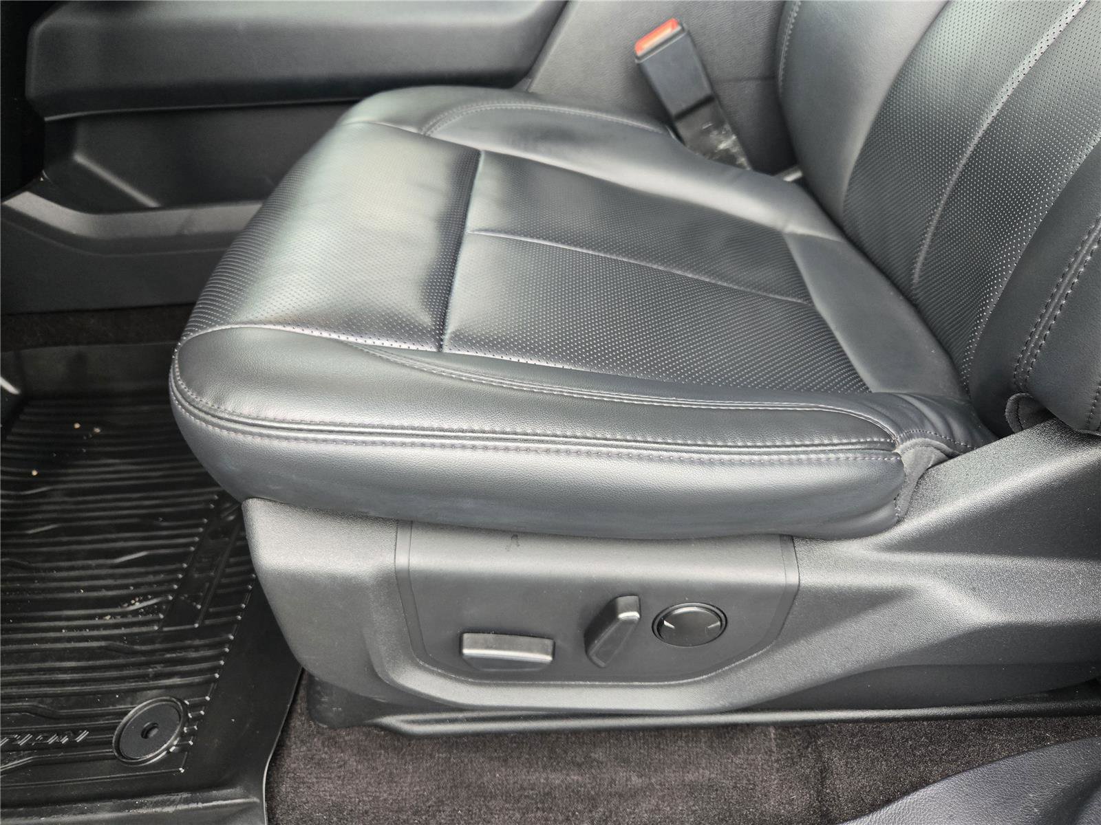 Certified 2023 Ford Expedition Max XLT RWD image 22