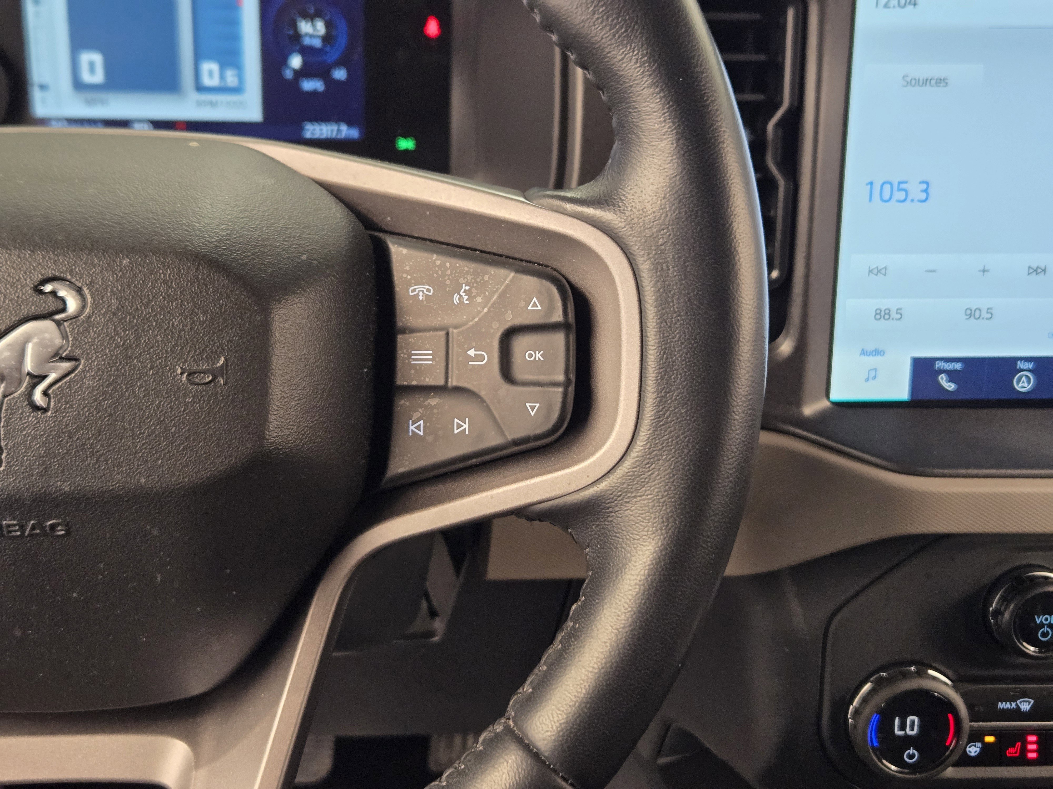 Certified 2024 Ford Bronco Wildtrak image 28