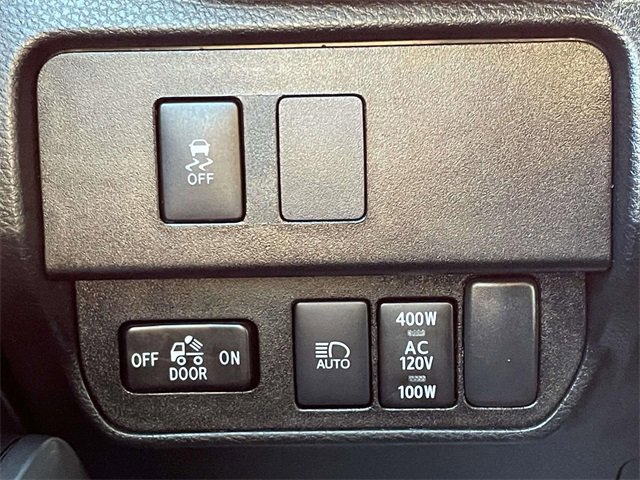 Used 2021 Toyota Tacoma TRD Sport w/ Technology Package image 19