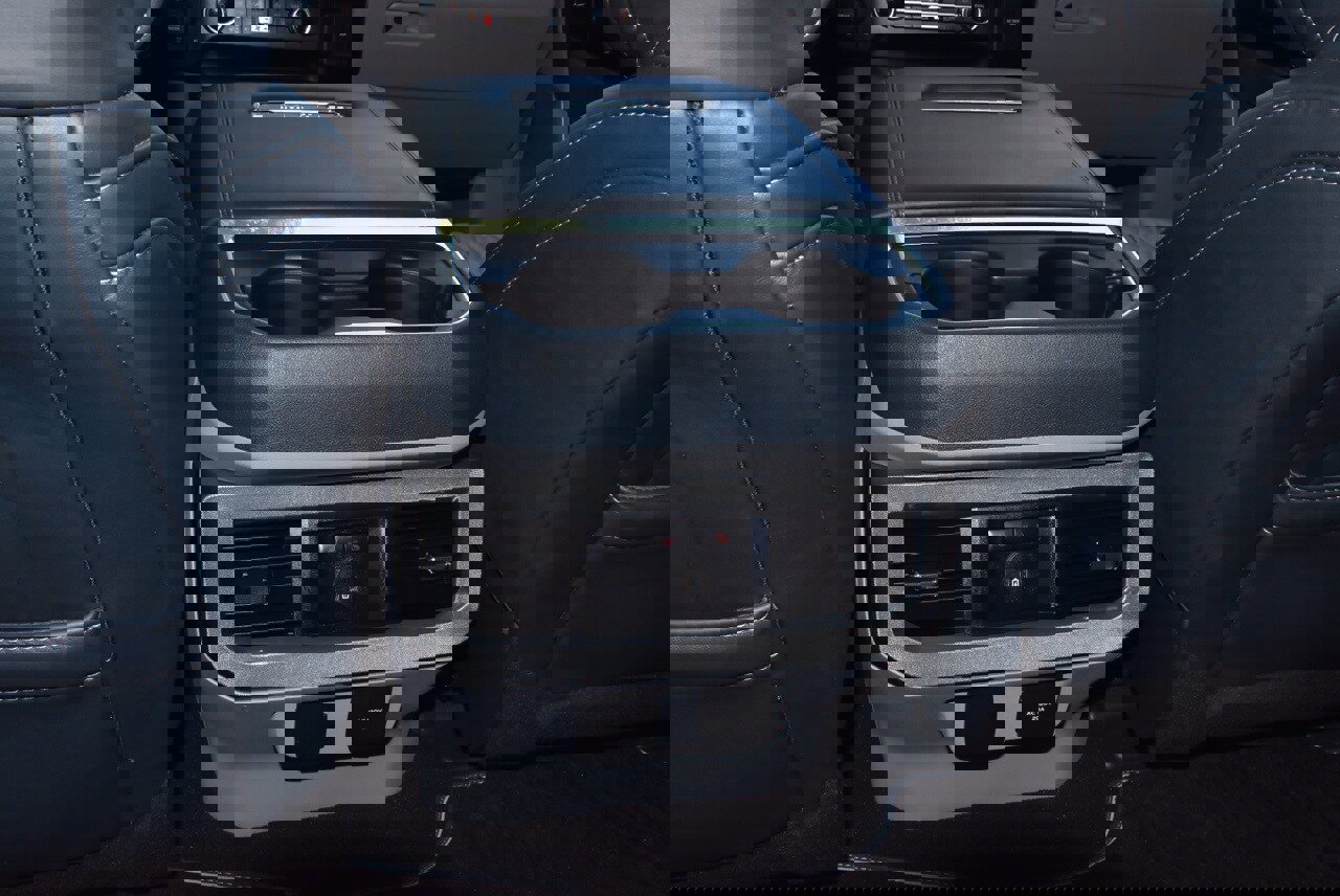 Certified 2024 Ford F250 Limited w/ FX4 Off-Road Package image 18