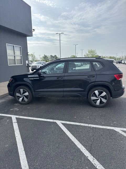 Used 2024 Volkswagen Taos S image 8