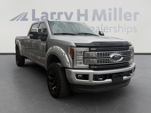 Certified 2017 Ford F350 Platinum w/ Platinum Ultimate Package image 7