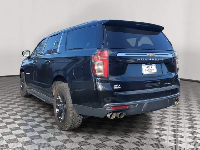 Used 2023 Chevrolet Suburban Premier image 3