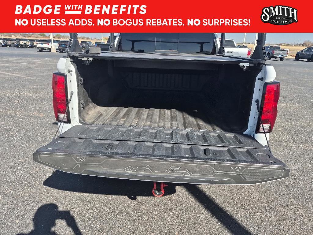 Used 2023 Chevrolet Colorado Trail Boss w/ Technology Package image 14