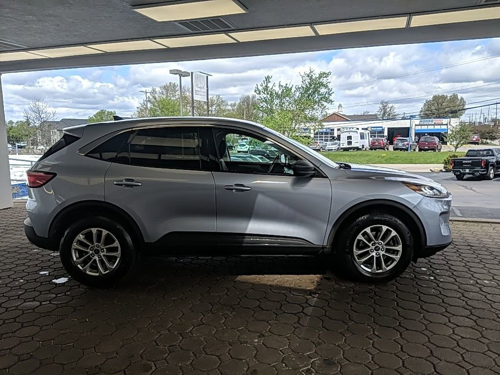 Certified 2022 Ford Escape SE w/ Convenience Package AWD/4WD image 5