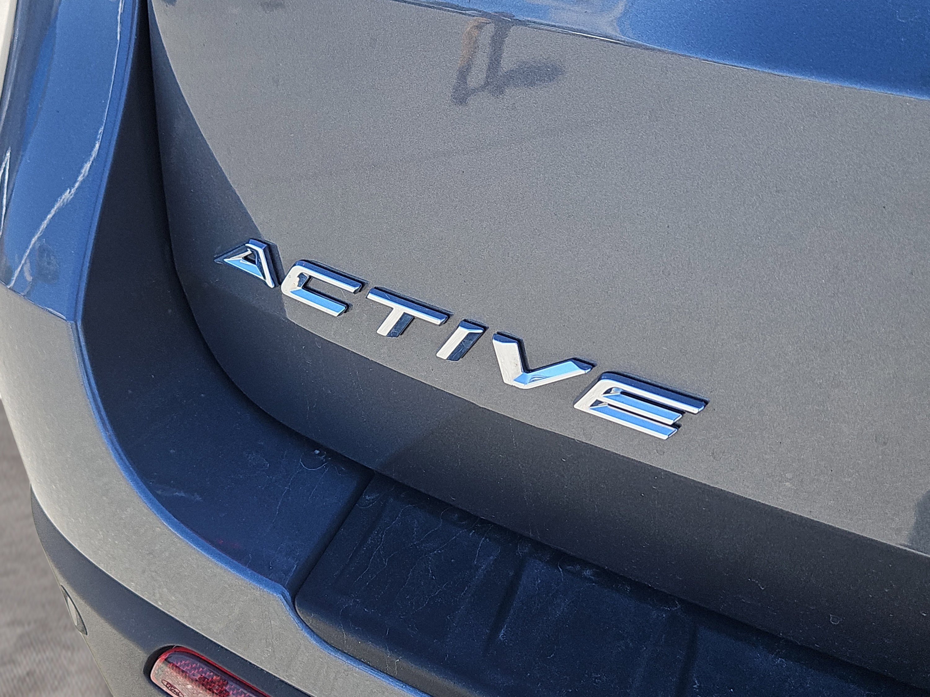 Certified 2025 Ford Explorer Active w/ Active Comfort Package AWD/4WD image 5
