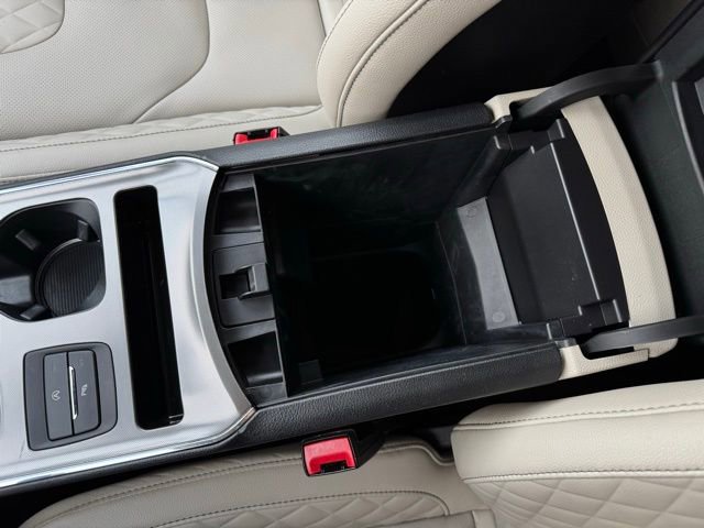 Certified 2024 Ford Edge Titanium w/ Equipment Group 301A image 23