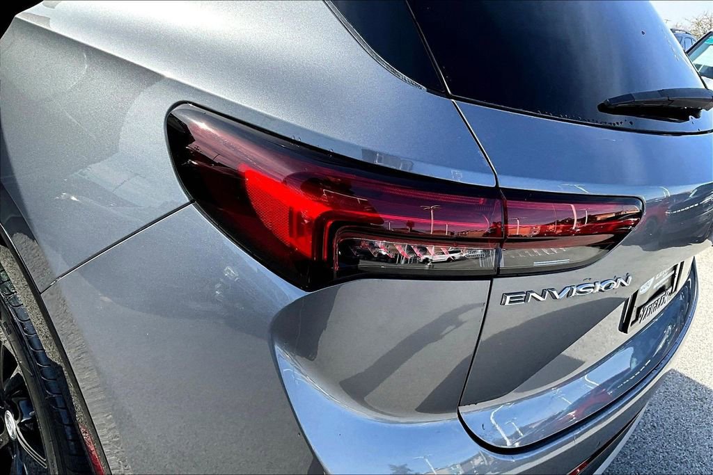 Used 2021 Buick Envision Essence w/ Technology Package I FWD image 29