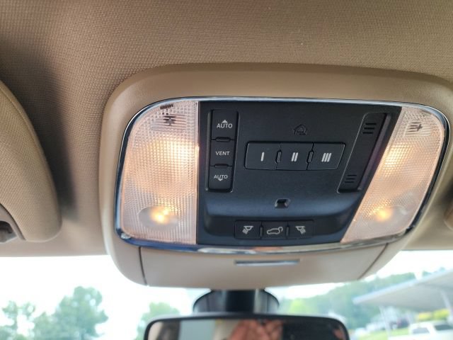 Used 2020 Jeep Grand Cherokee Limited RWD image 45