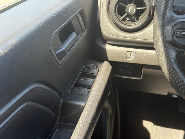 Used 2025 Chevrolet Colorado W/T w/ Advanced Trailering Package AWD/4WD image 19