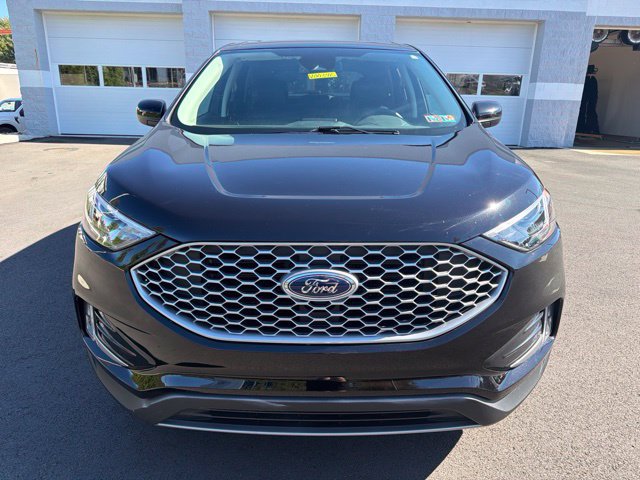 Certified 2024 Ford Edge SEL w/ Convenience Package AWD/4WD image 9