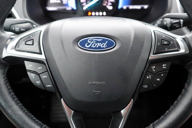 Certified 2024 Ford Edge Titanium image 34