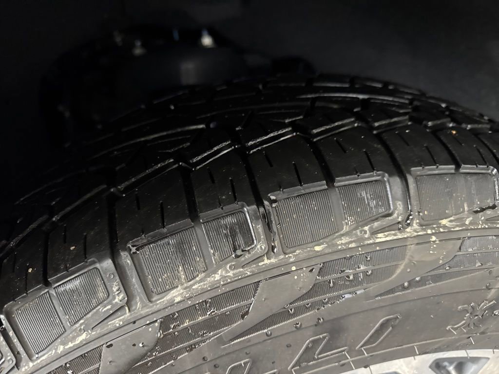 Certified 2025 Ford Expedition Active image 28