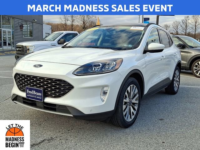 Certified 2022 Ford Escape Titanium w/ Class II Trailer Tow Package image 4