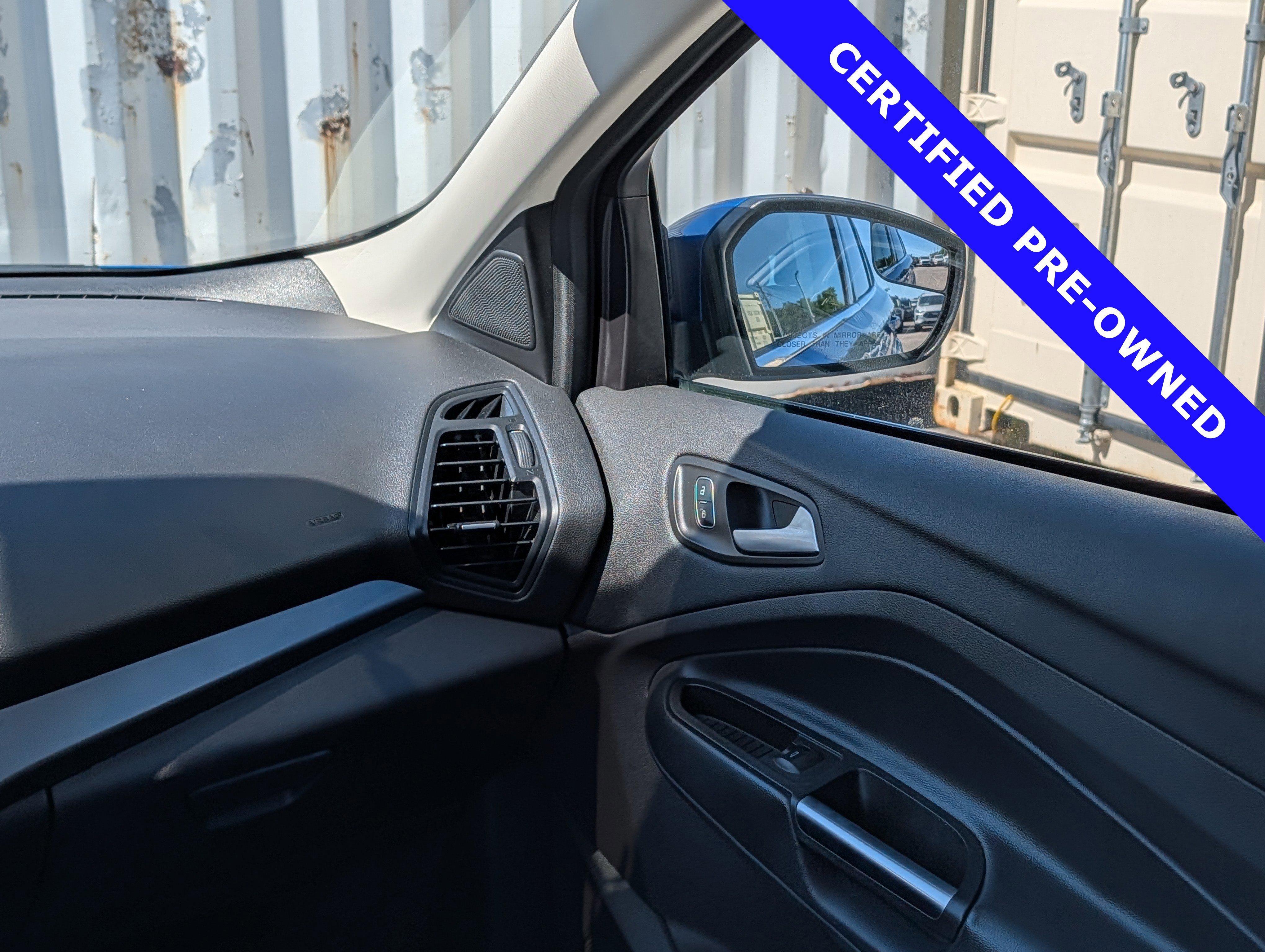 Certified 2018 Ford Escape SE w/ SE Sync 3 Package AWD/4WD image 17