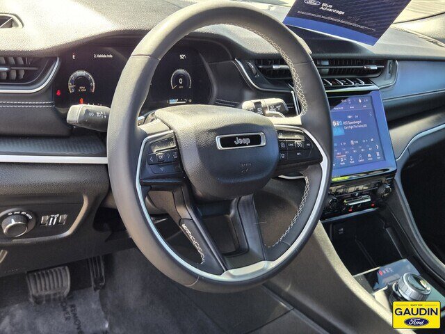 Used 2024 Jeep Grand Cherokee Altitude AWD/4WD image 19