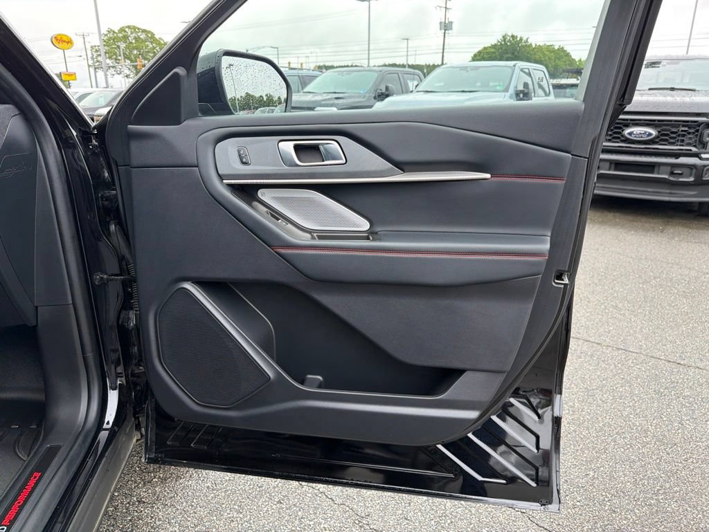 Certified 2025 Ford Explorer ST AWD/4WD image 26
