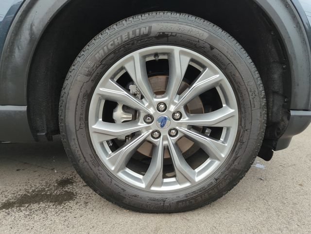 Certified 2023 Ford Explorer Limited w/ Limited Technology Package AWD/4WD image 13