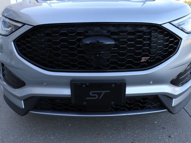 Certified 2024 Ford Edge ST w/ Equipment Group 401A AWD/4WD image 9