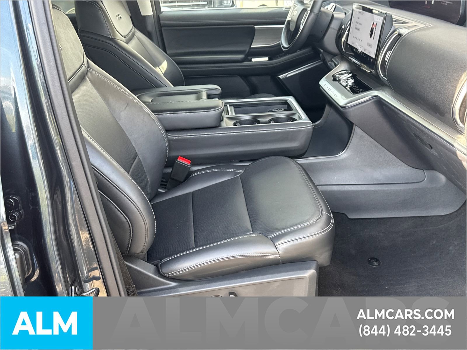 Certified 2025 Ford Expedition Platinum image 16