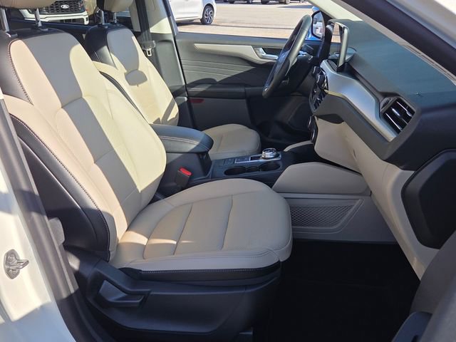 Certified 2022 Ford Escape SEL image 16