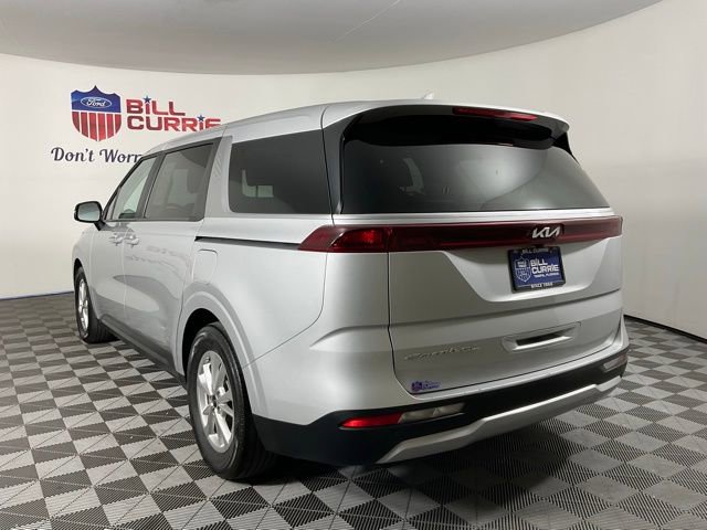 Used 2022 Kia Carnival LX image 5