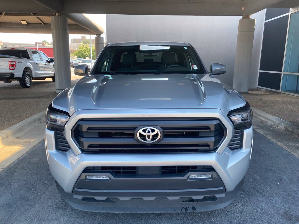 Used 2024 Toyota Tacoma SR5 RWD image 2