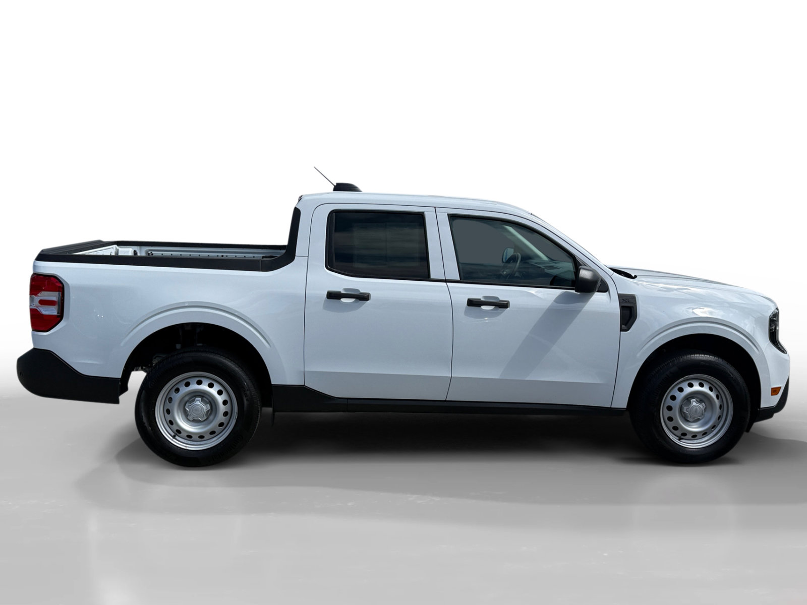 Certified 2025 Ford Maverick XL w/ Equipment Group 102A AWD/4WD image 6