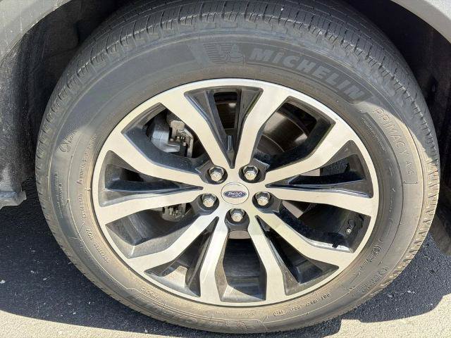 Certified 2025 Ford Explorer ST-Line AWD/4WD image 9