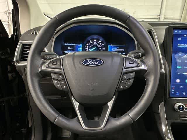 Certified 2024 Ford Edge Titanium w/ Equipment Group 301A AWD/4WD image 8