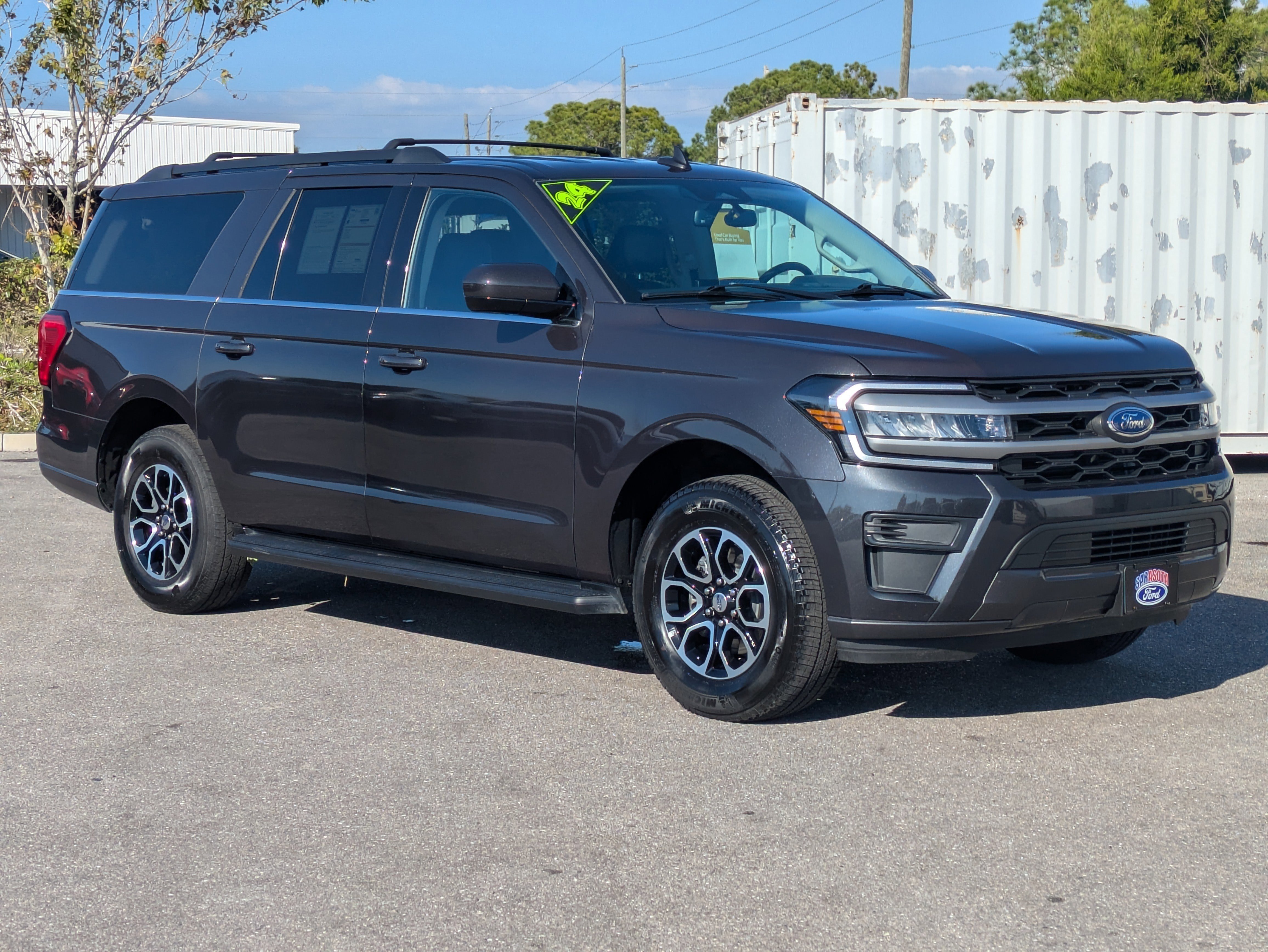 Certified 2024 Ford Expedition Max XLT image 2