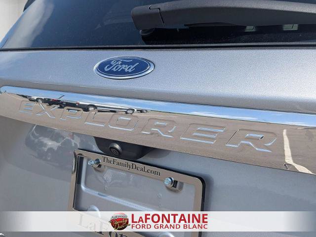Certified 2023 Ford Explorer XLT w/ Equipment Group 202A AWD/4WD image 10