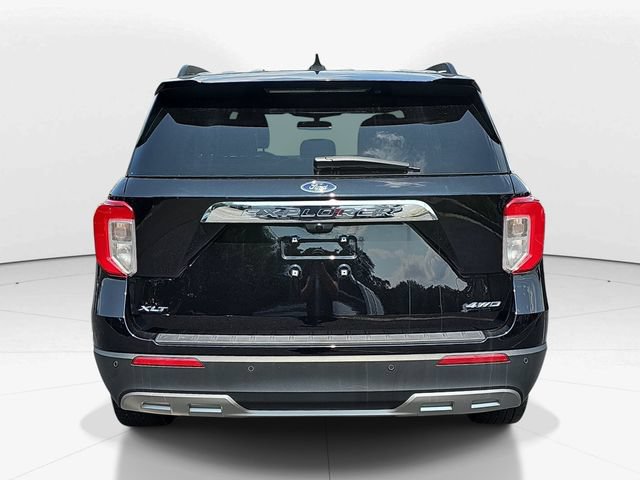 Certified 2023 Ford Explorer XLT w/ Equipment Group 202A AWD/4WD image 4