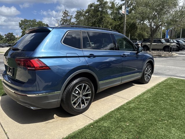 Used 2020 Volkswagen Tiguan SE FWD image 2