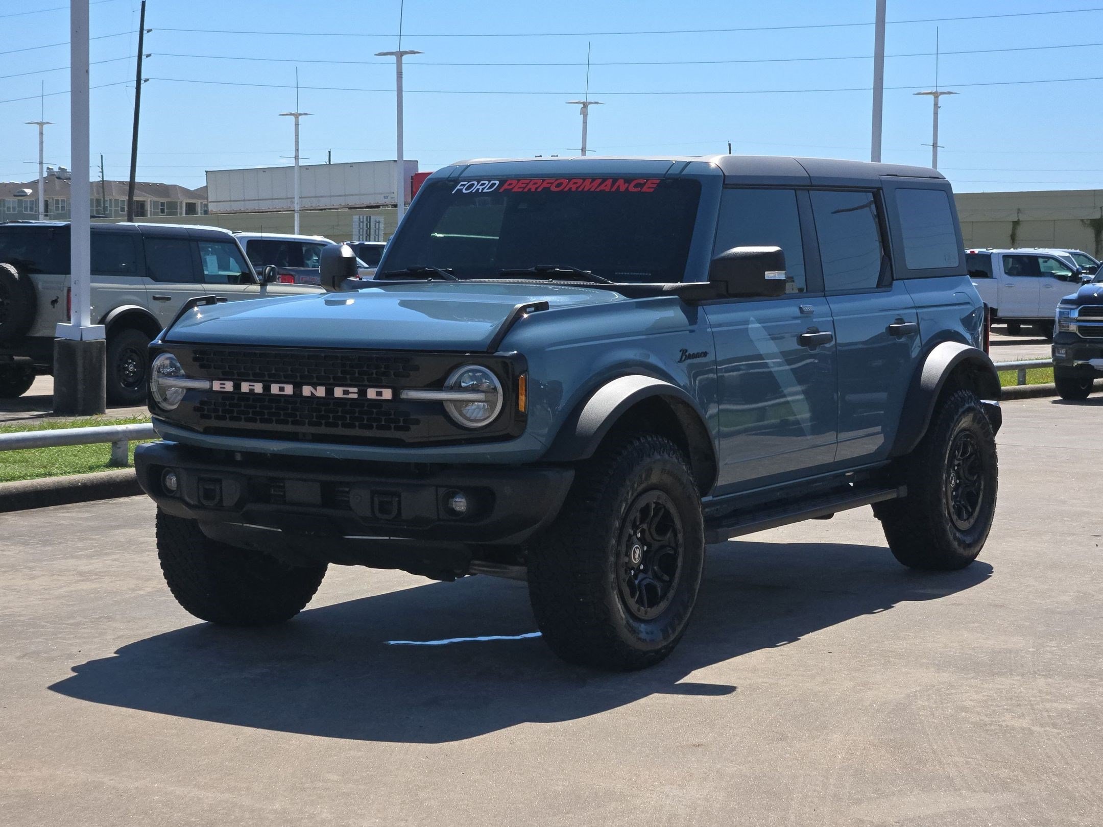 Certified 2023 Ford Bronco Wildtrak AWD/4WD image 10