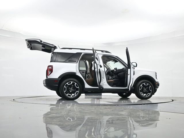 Certified 2023 Ford Bronco Sport Outer Banks w/ Tech Package image 52