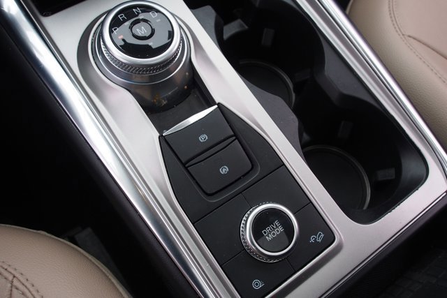 Certified 2021 Ford Explorer Limited w/ Hybrid Equipment Group 310A image 30