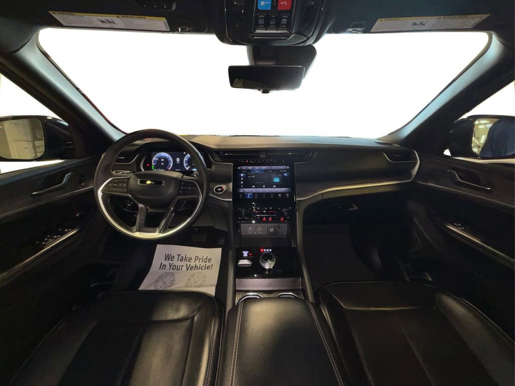 Used 2024 Jeep Grand Cherokee L Limited w/ Luxury Tech Group II image 28