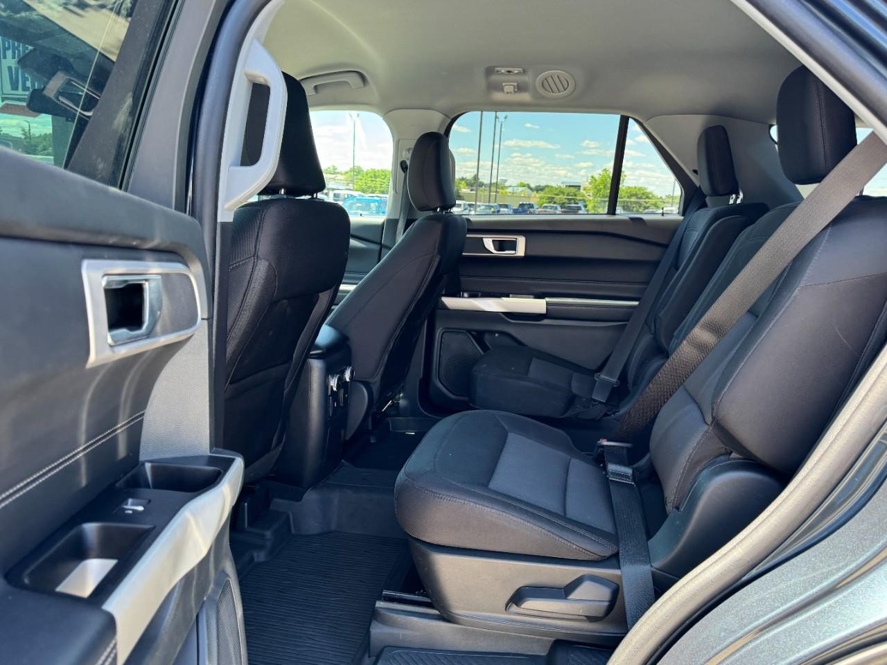 Certified 2022 Ford Explorer XLT w/ Class IV Trailer Tow Package AWD/4WD image 10
