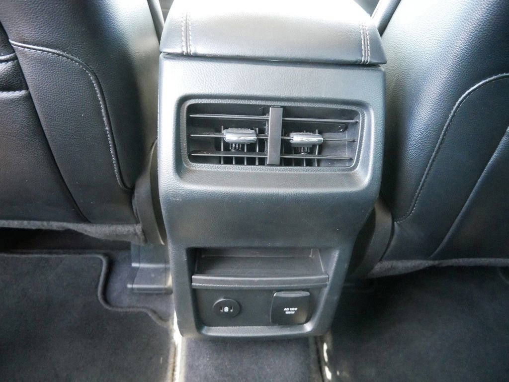 Certified 2024 Ford Edge Titanium image 13