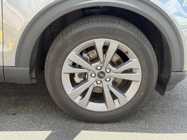 Certified 2024 Ford Explorer XLT w/ Equipment Group 202A AWD/4WD image 8