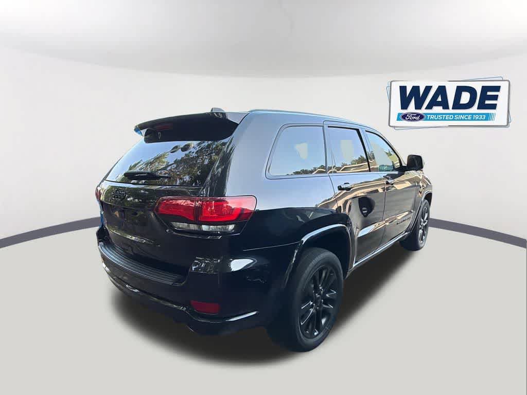 Used 2020 Jeep Grand Cherokee Altitude AWD/4WD image 4